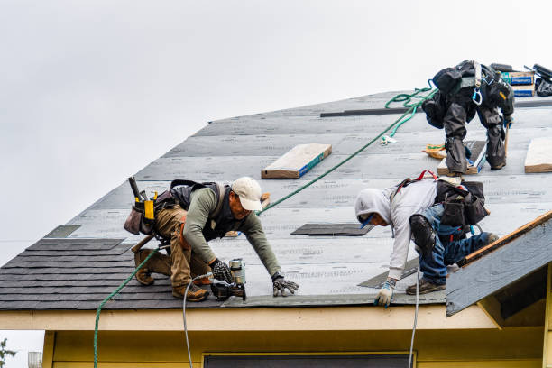 Professional Gutter Installation technician working in West Richland, WA